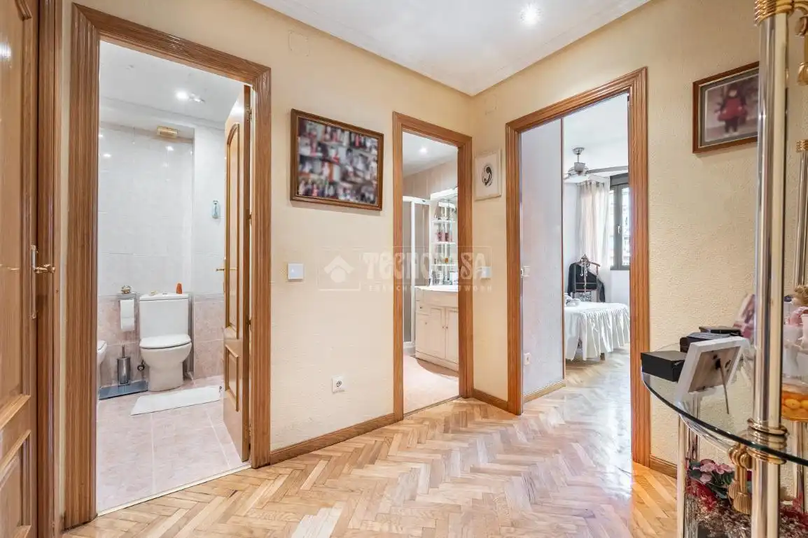 Piso en venta en Madrid con Aire acondicionado, Calefacción y Terraza