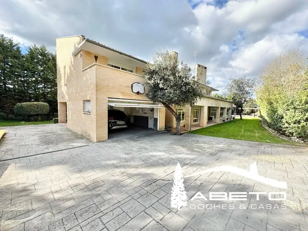 Vista exterior de Casa o xalet en venda en Ciudalcampo