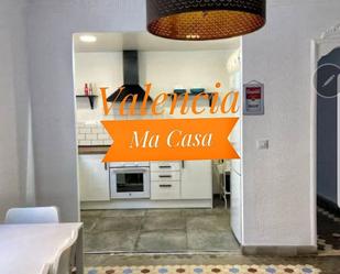 Cuina de Pis de lloguer en  Valencia Capital amb Aire condicionat, Calefacció i Moblat