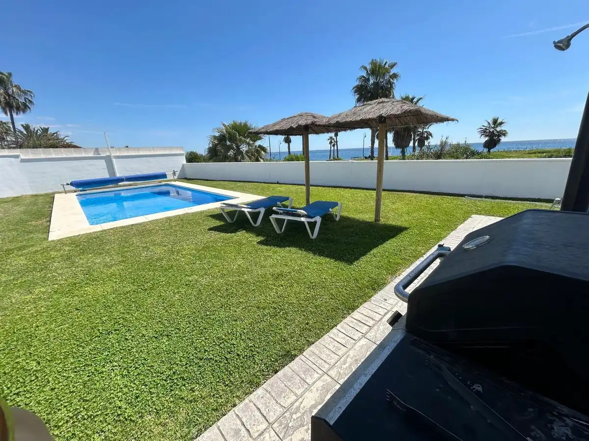 Jardín de Casa o chalet de alquiler en Estepona con Aire acondicionado, Piscina y Amueblado