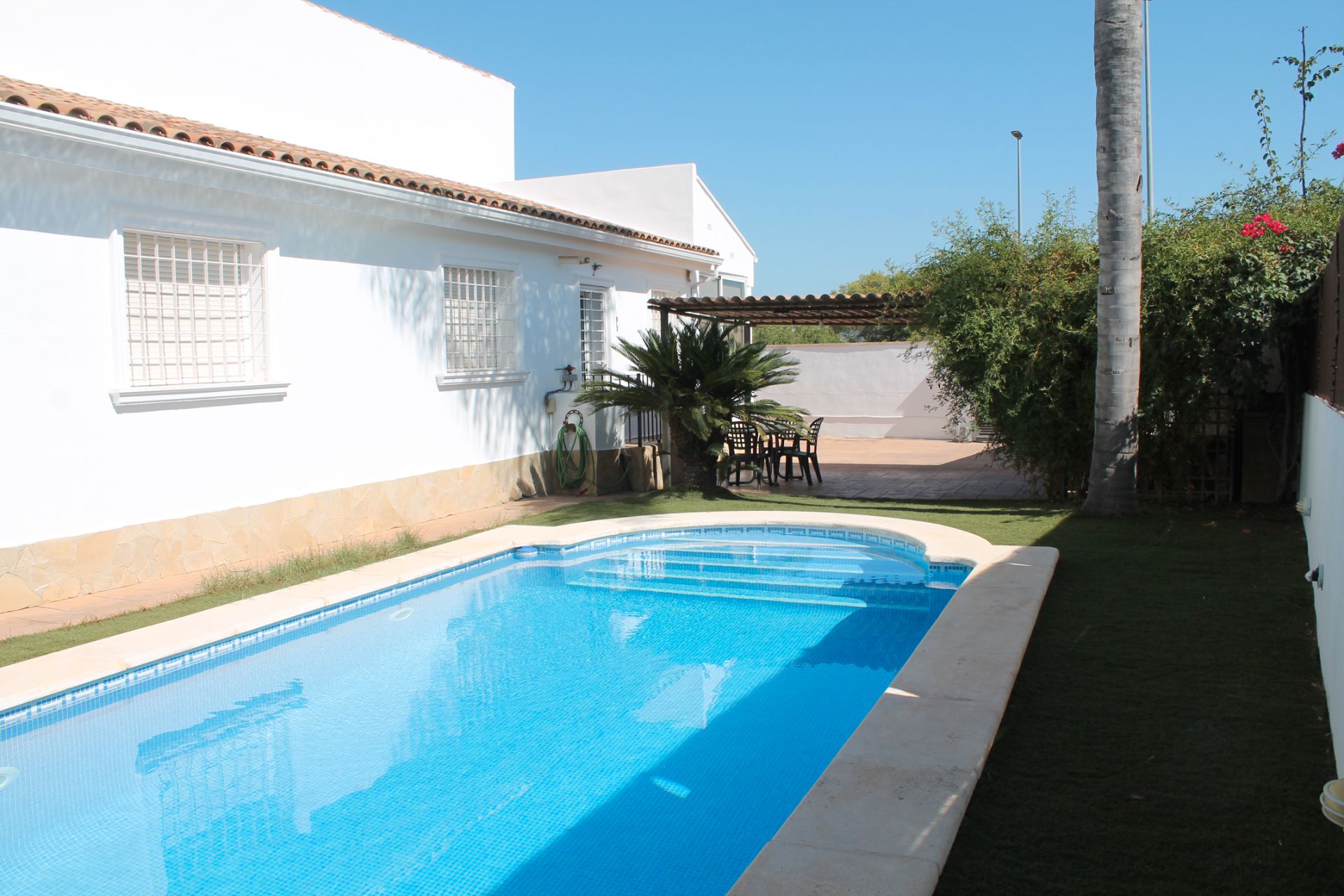Piscina de Casa o xalet en venda en L'Eliana amb Aire condicionat, Calefacció i Jardí privat