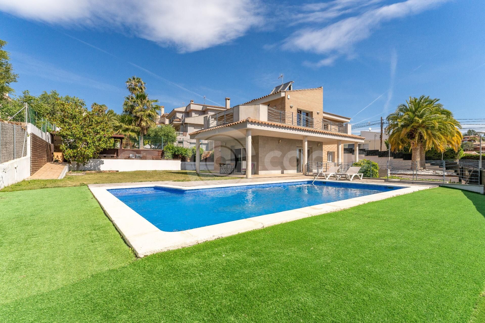 Vista exterior de Casa o xalet en venda en Castellvell del Camp amb Aire condicionat, Calefacció i Jardí privat