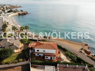 Casa con jardín en venta en Donzella