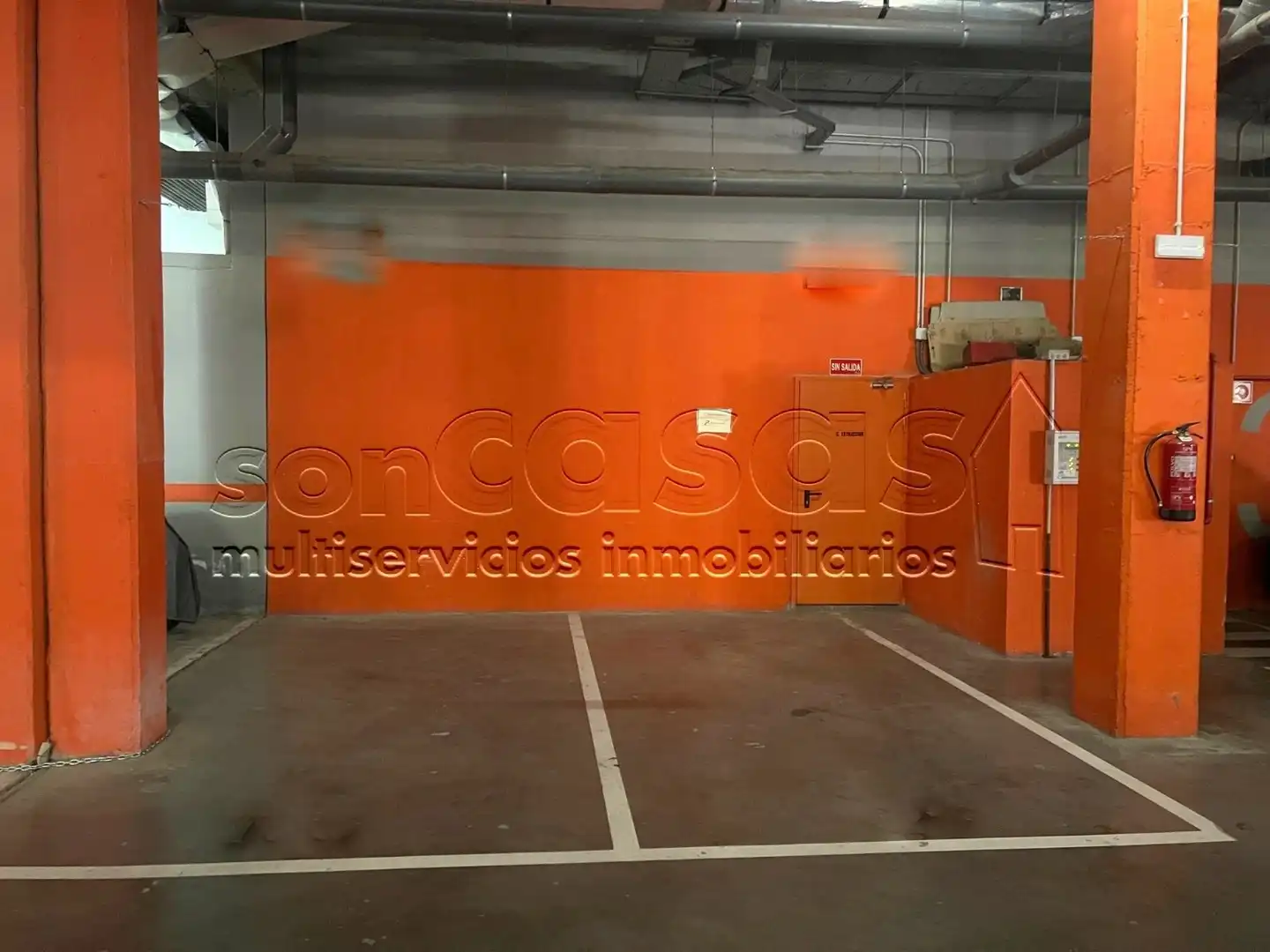 Parkplatz von Maisonette zur Miete in Alcobendas mit Klimaanlage, Heizung und Terrasse
