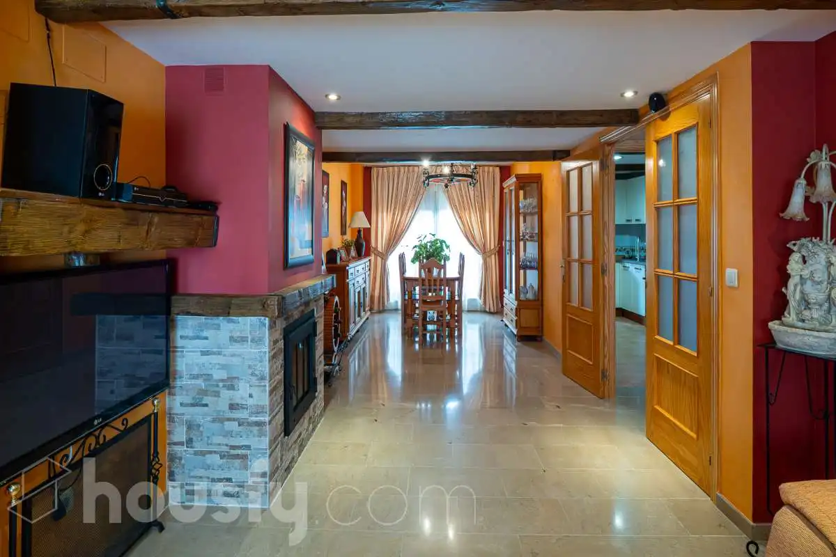 Houses for sale in Calle Atlántida, Alcorrín