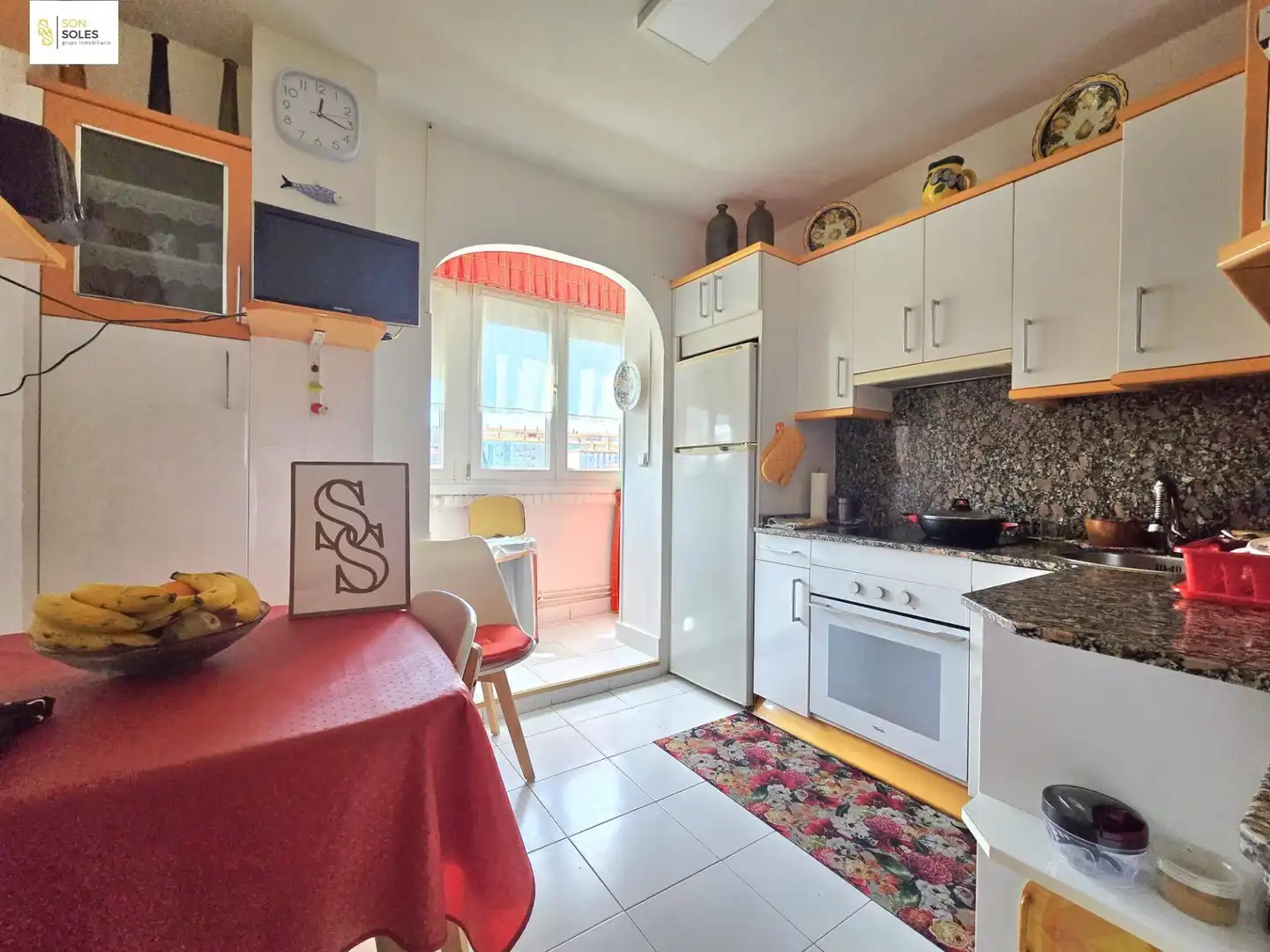 Cocina de Piso en venta en Santander con Calefacción