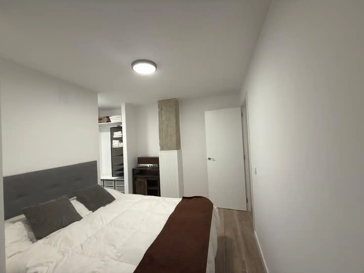 Habitación de Piso en venta en Oviedo  con Amueblado