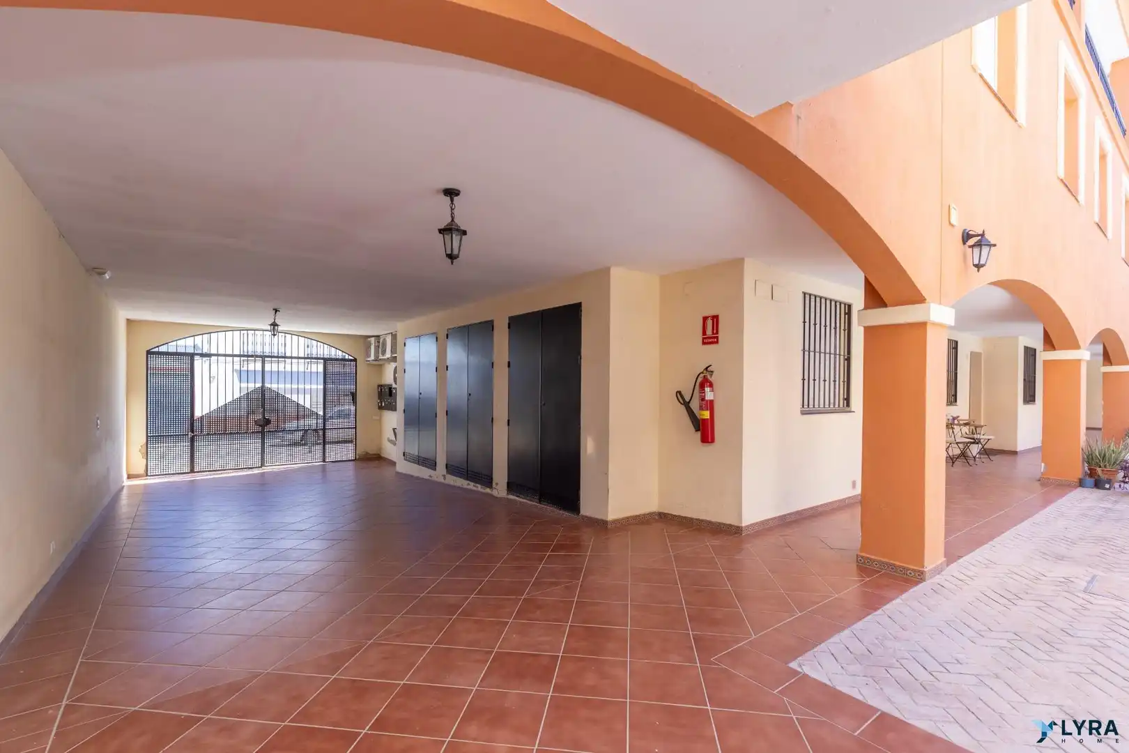 Dúplex en venta en Pilas con Terraza