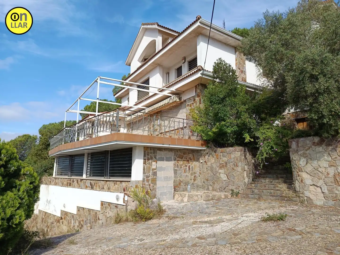 Außenansicht von Haus oder Chalet zum Verkauf in Sant Fost de Campsentelles mit Privatgarten, Terrasse und Abstellraum