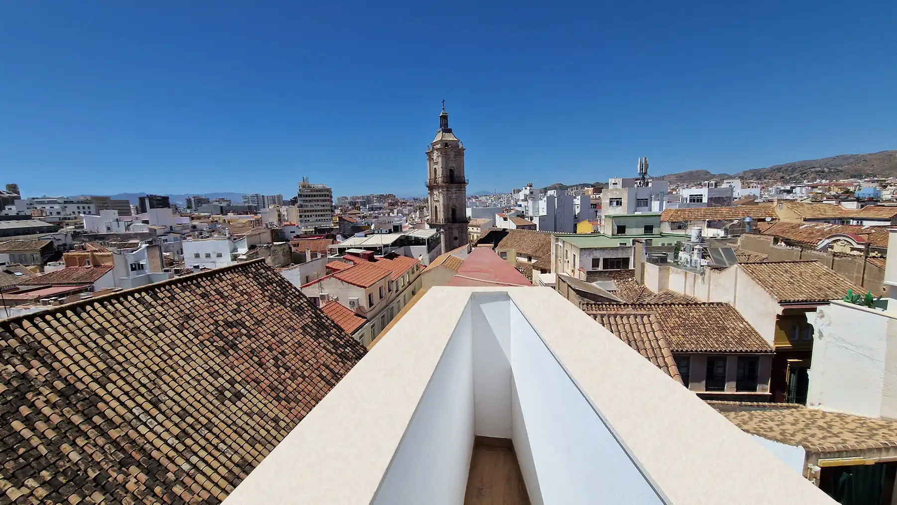 Exterior view of Attic for sale in Málaga  with Air Conditioner, Terrace and Furnished