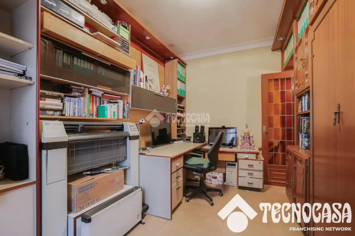 Piso en venta en Barcelona con Calefacción y Balcón