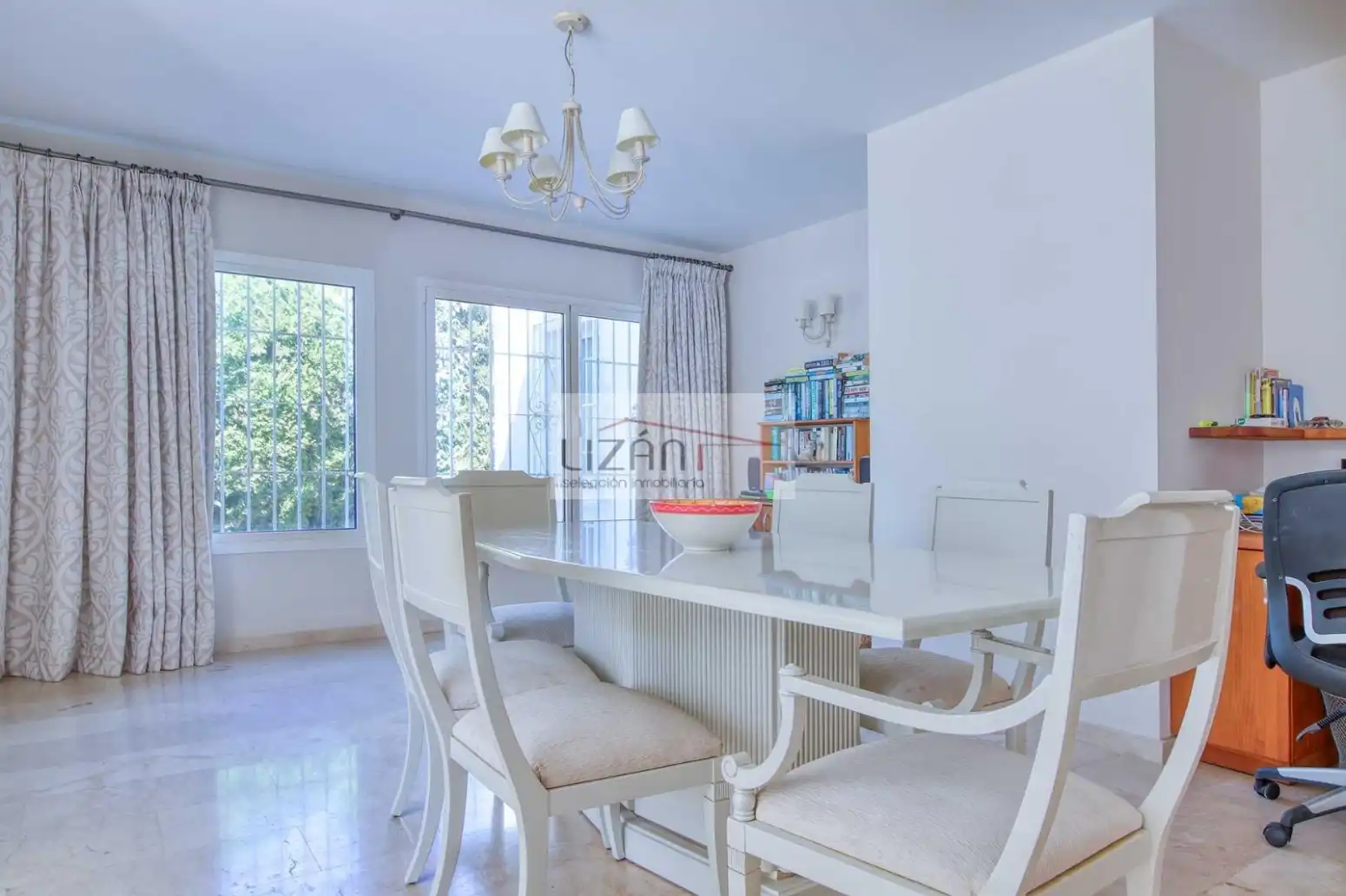 House with garden for sale in Elviria - Cabopino, imagen 11
