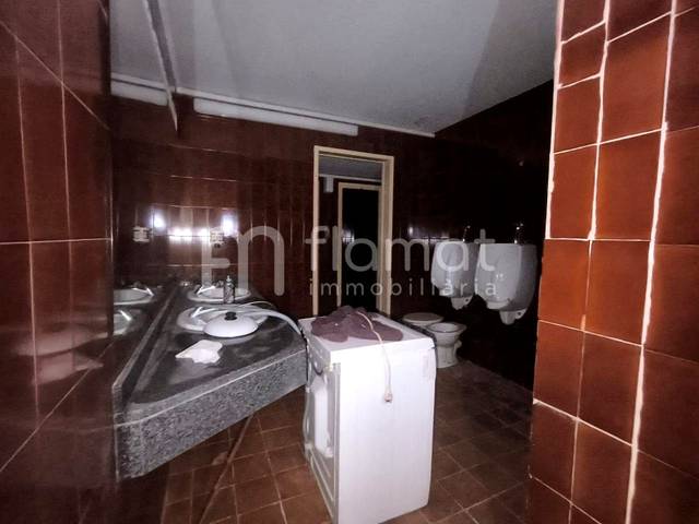 Local comercial en Venta en Els Pins