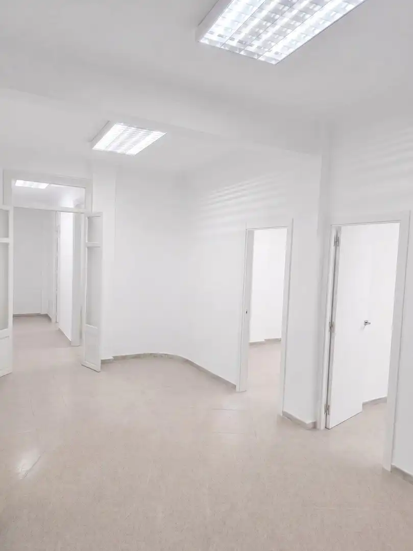 Piso con ascensor en venta en Calle RAMOS MARIN