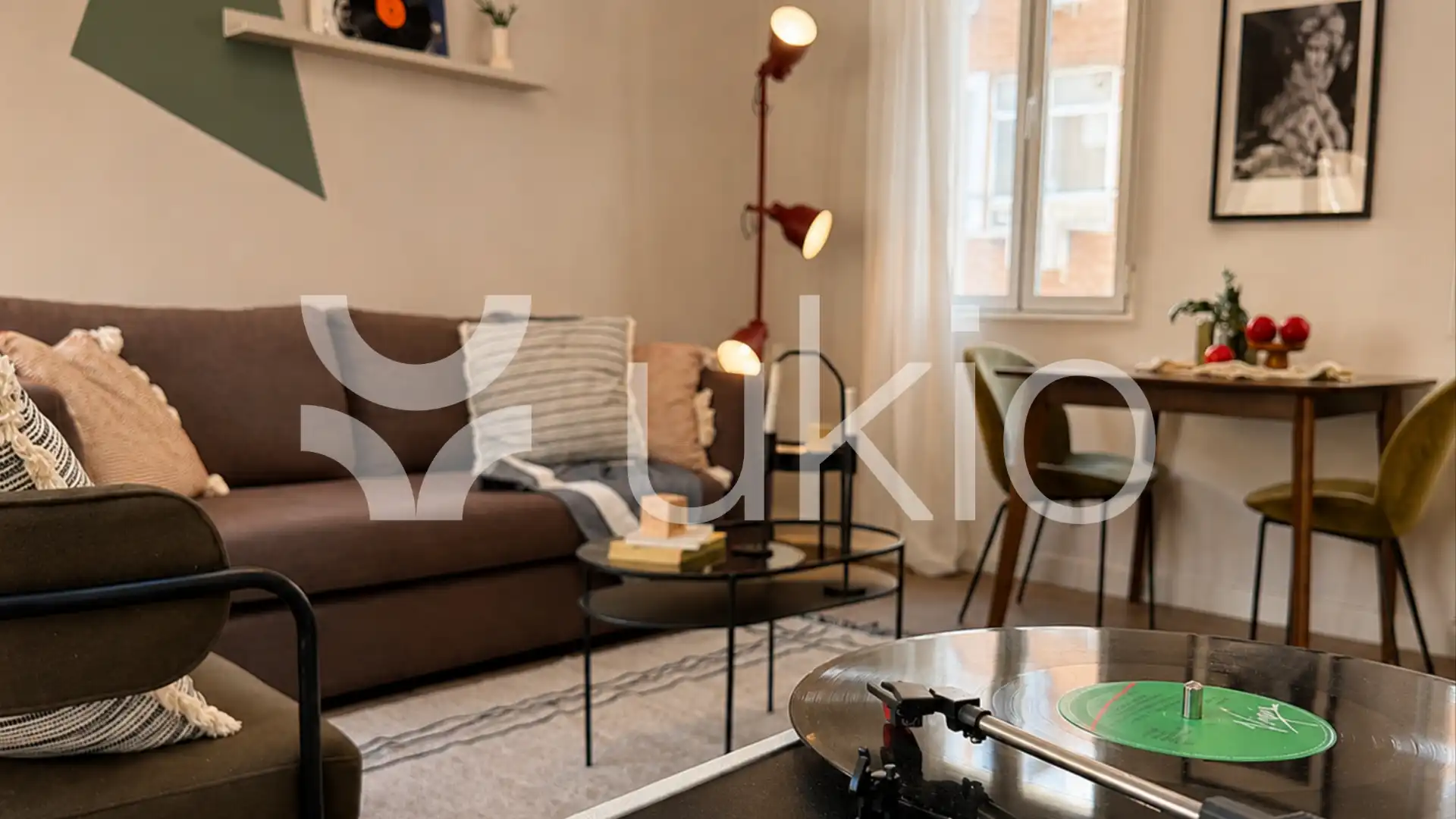 Living room of Apartments for rent in Madrid  with Air Conditioner, Heating and Furnished