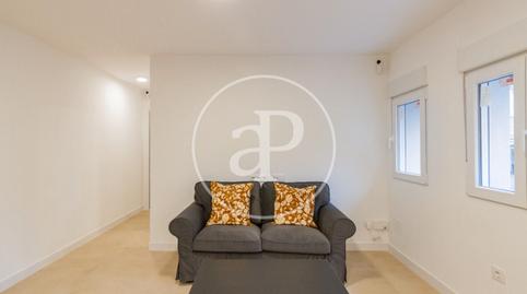 Foto 2 de Piso en venta en C. de Valderribas, Adelfas,  Madrid Capital