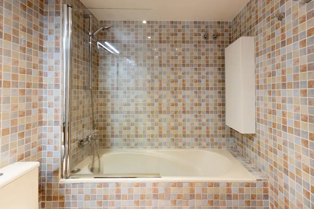 Baño de Apartamento en venta en Sant Andreu de Llavaneres con Calefacción, Parquet y Terraza
