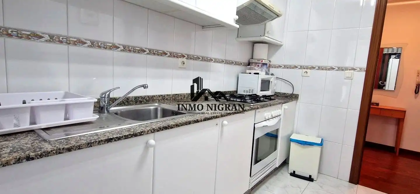 Küche von Wohnung zur Miete in Nigrán mit Terrasse und Möbliert