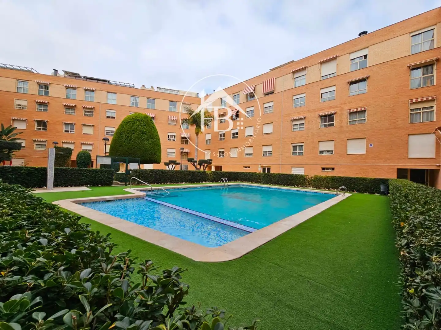 Vista exterior de Piso de alquiler en Sant Joan d'Alacant con Aire acondicionado, Terraza y Piscina