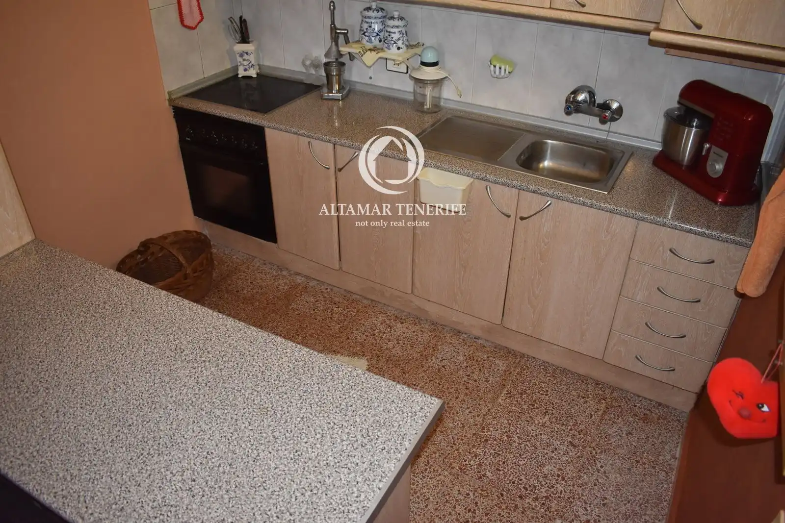 Cuina de Casa o xalet en venda en Icod de los Vinos amb Terrassa, Traster i Moblat