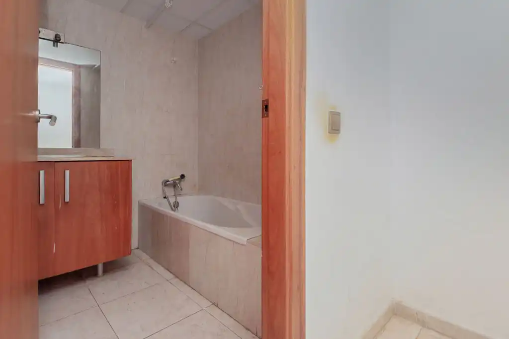 Piso con terraza en venta en Carrer Juan de Àustria 25, imagen 5