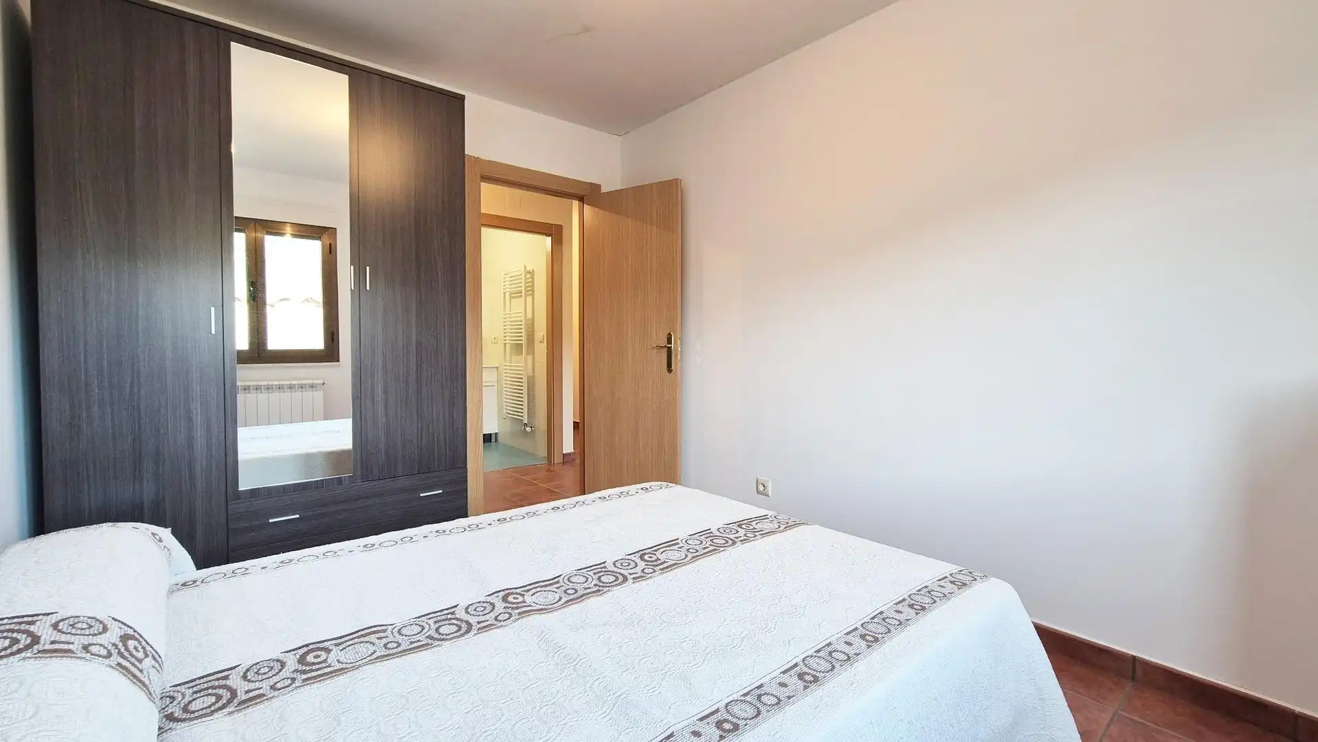 Bedroom of Houses for sale in San Esteban de la Sierra