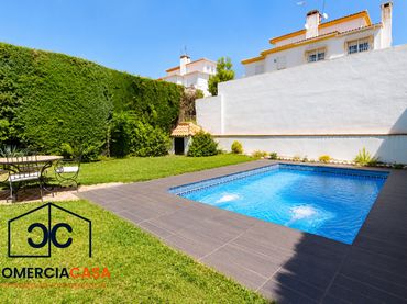 Maison jumelée avec piscine à vendre à Peligros