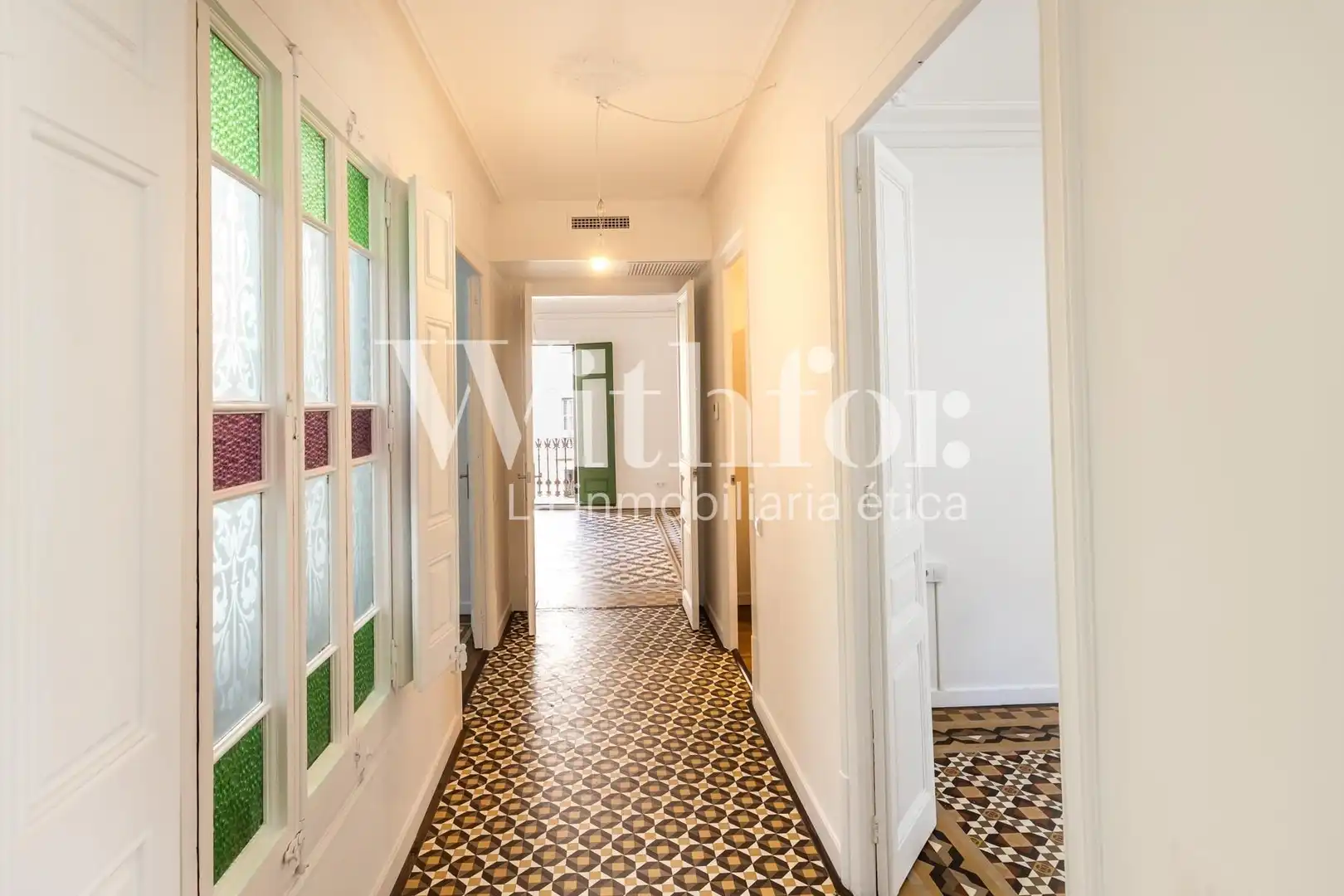 Appartamento con terrazza in affitto a Carrer de València, imagen 29