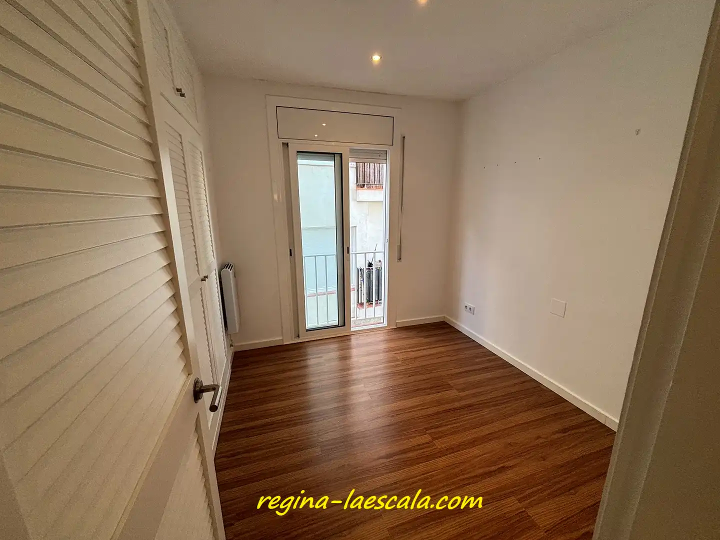 Bedroom of Flat for sale in L'Escala  with Heating, Parquet flooring and Terrace