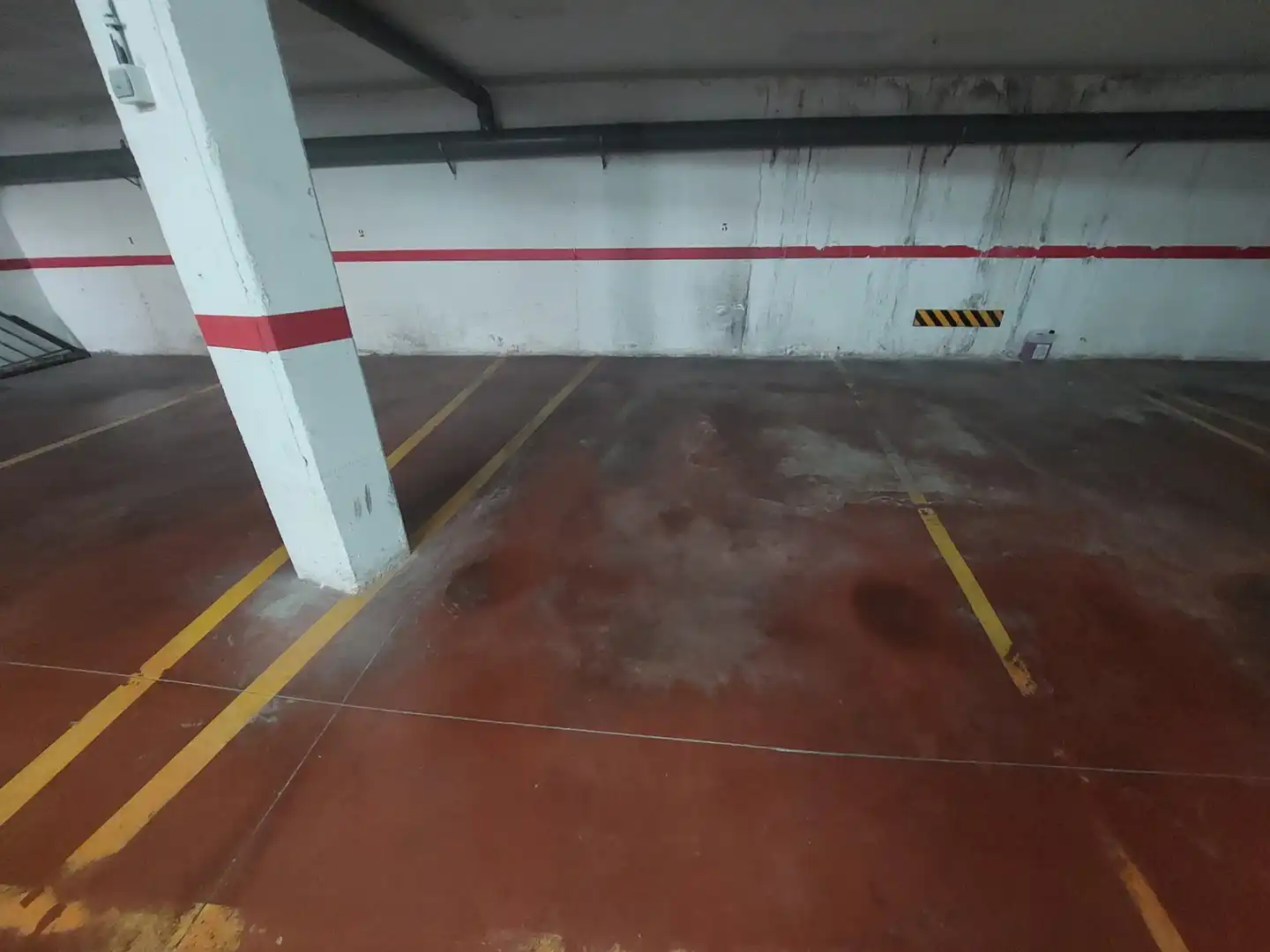 Parking de Planta baja en venta en Rubí con Calefacción y Trastero