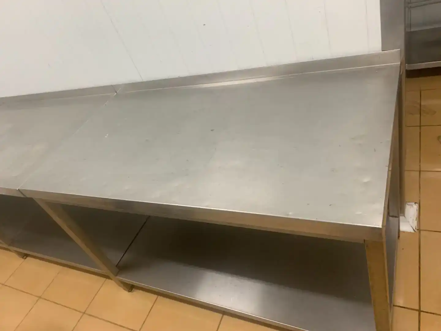 Küche von Fabrikhallen zur Miete in Bueu