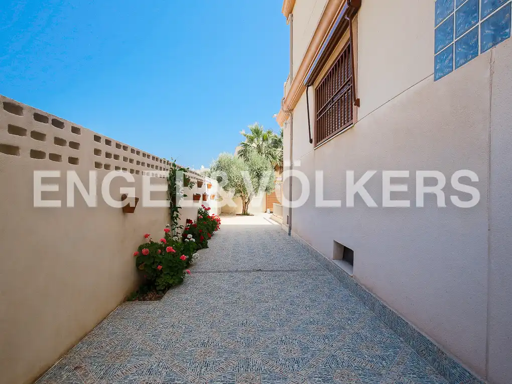 Vista exterior de Finca rústica de lloguer en Cullera amb Aire condicionat, Calefacció i Terrassa