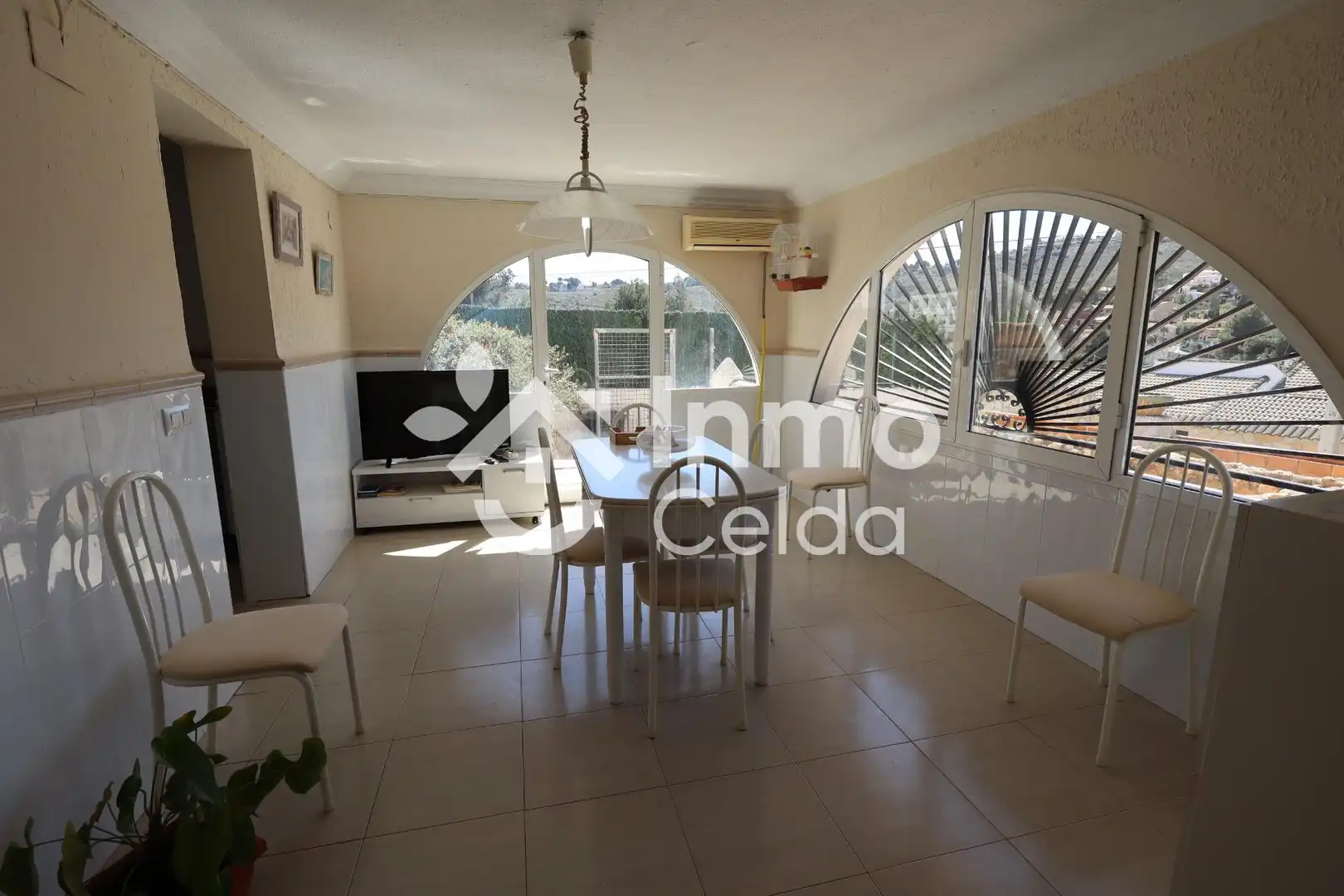 Sala de estar de Casa o chalet en venta en Chiva con Aire acondicionado, Calefacción y Jardín privado