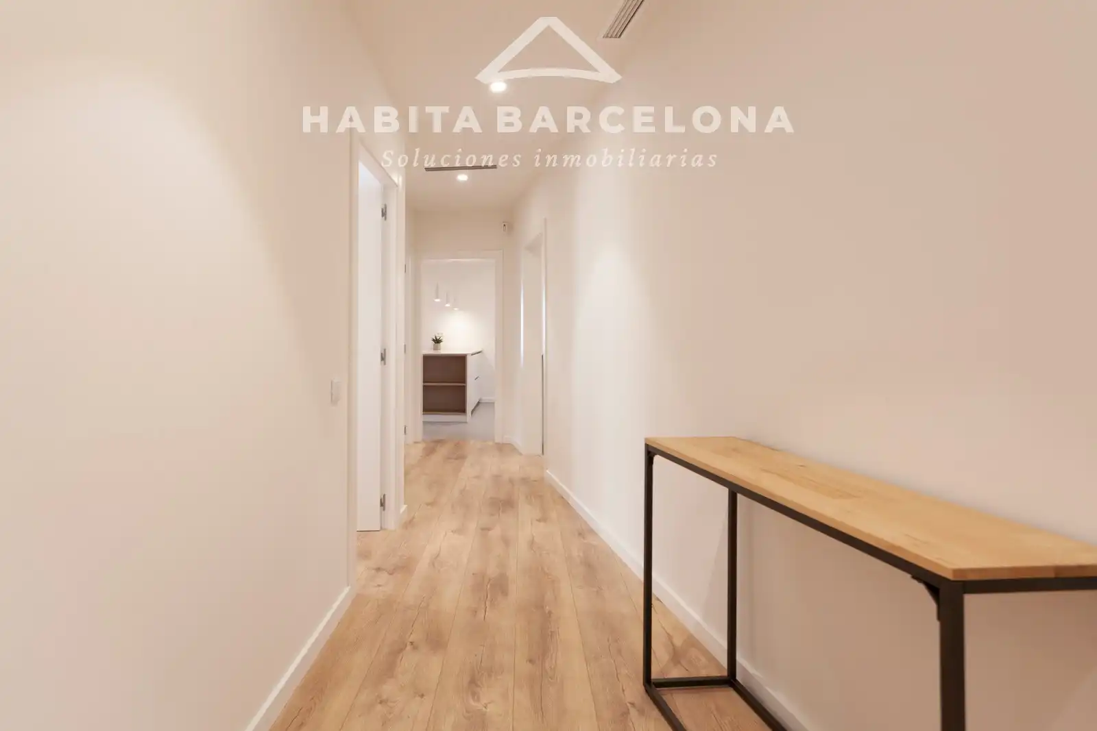 Piso de alquiler en Barcelona con Aire acondicionado, Calefacción y Parquet
