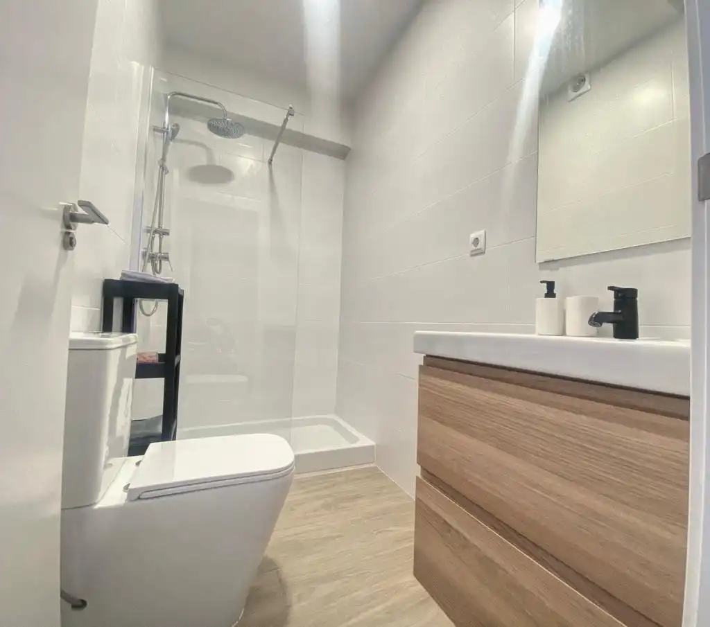 Bathroom of Flat for sale in Murcia  with Air Conditioner, Private garden and Furnished