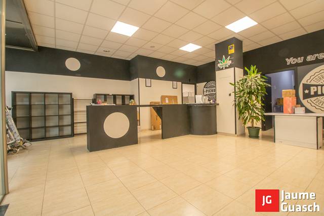 Local comercial en Venta en Carrer de Barcelona, 13 en Centre