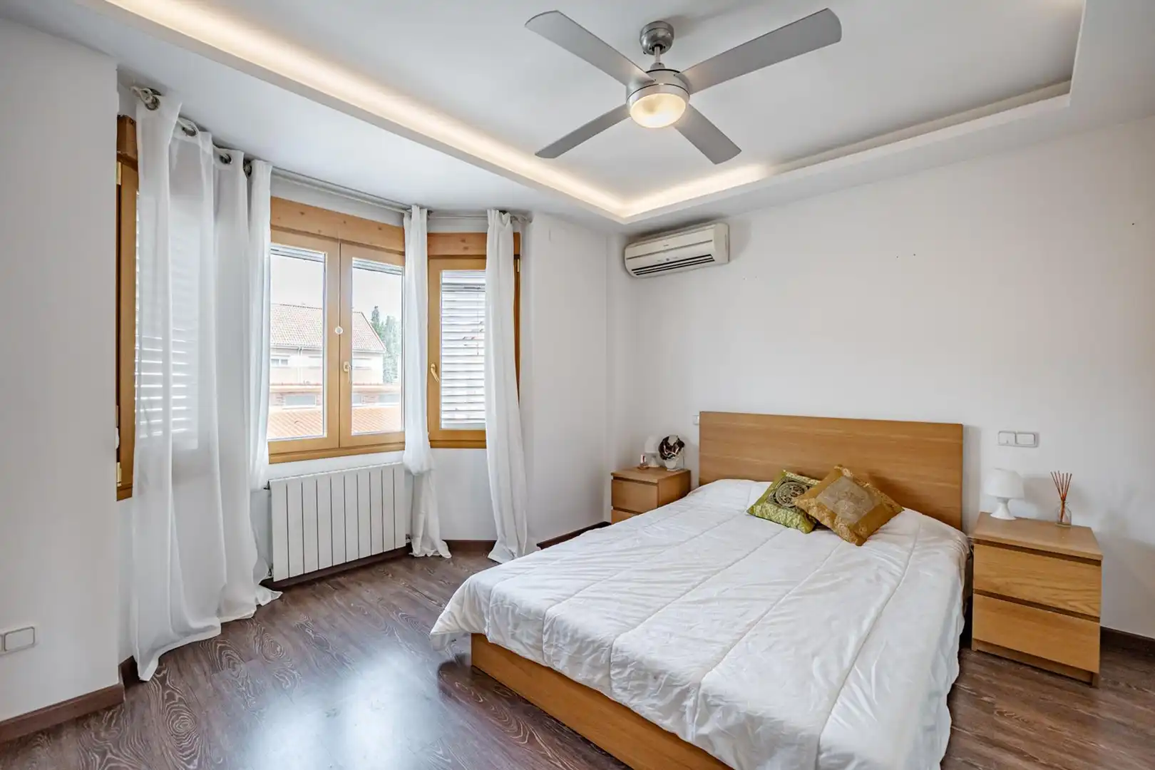 Bedroom of Detached homes for sale in Valdemoro  with Air Conditioner and Heating