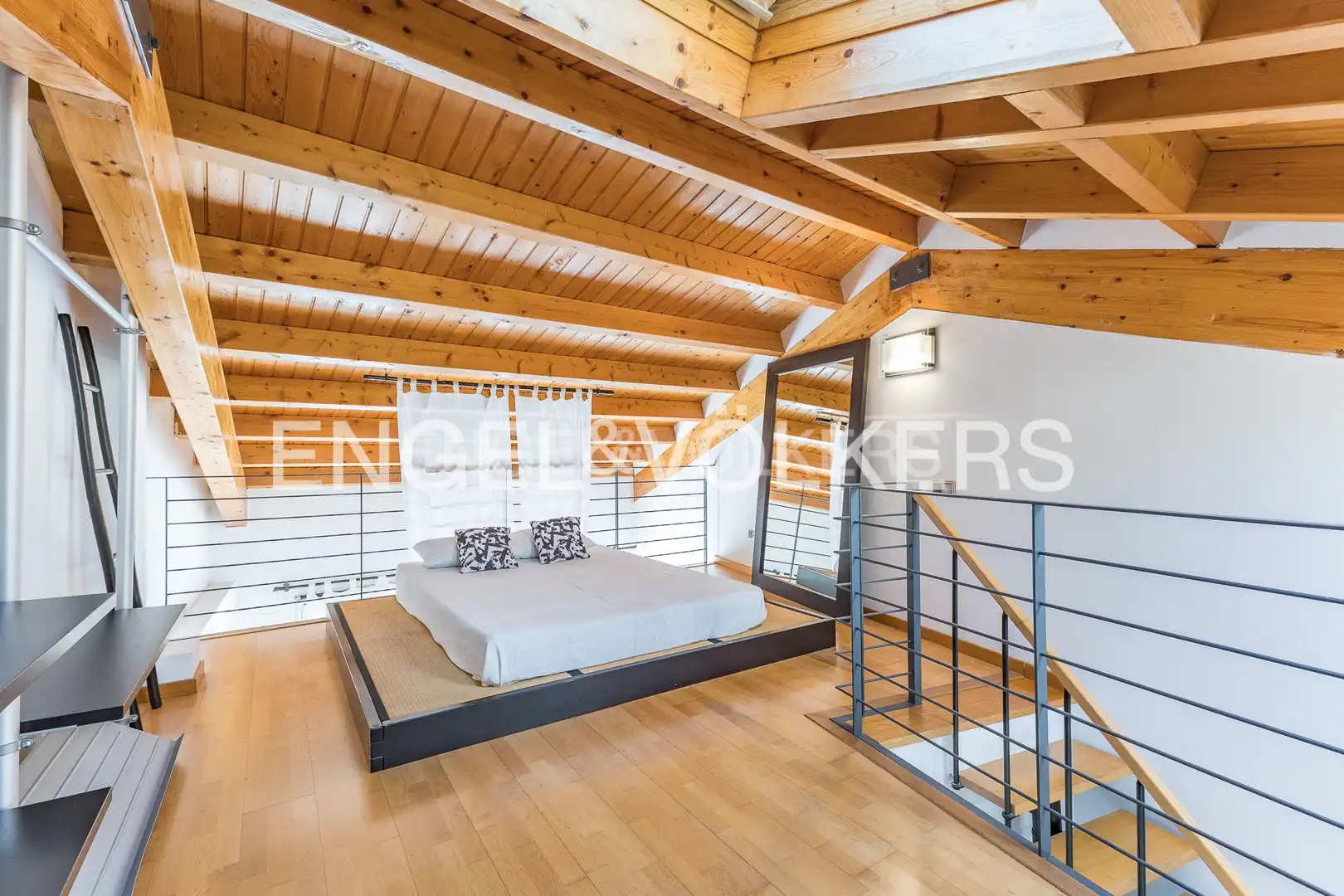 Dormitori de Dúplex en venda en Sant Cugat del Vallès amb Aire condicionat, Calefacció i Parquet