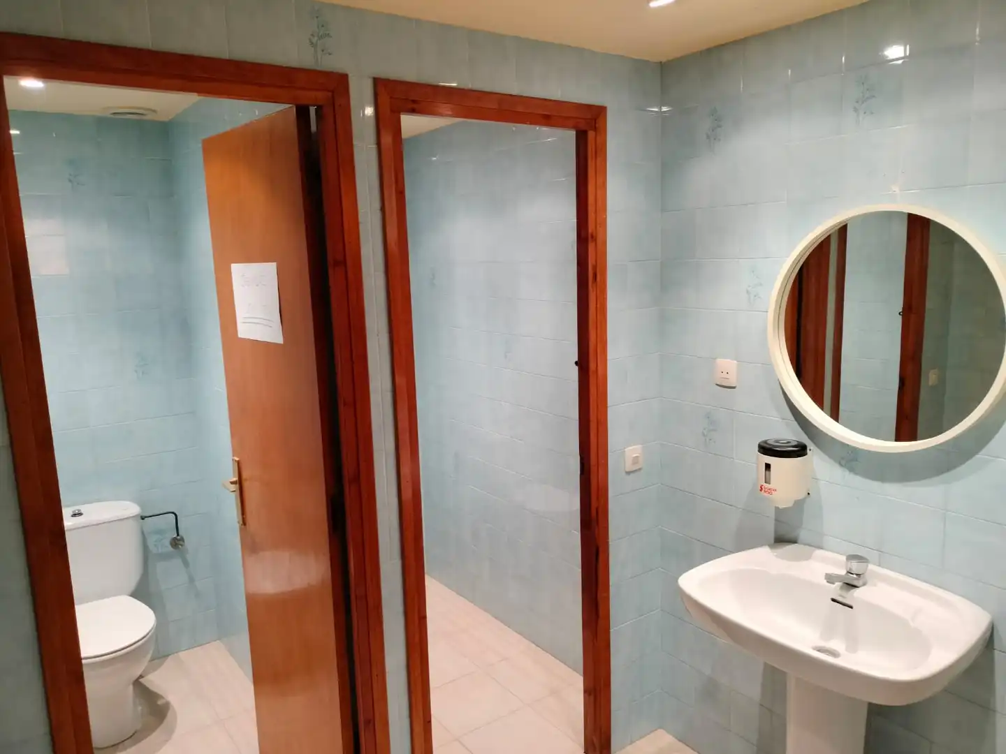 Bany de Casa o xalet en venda en La Riera de Gaià amb Terrassa i Traster