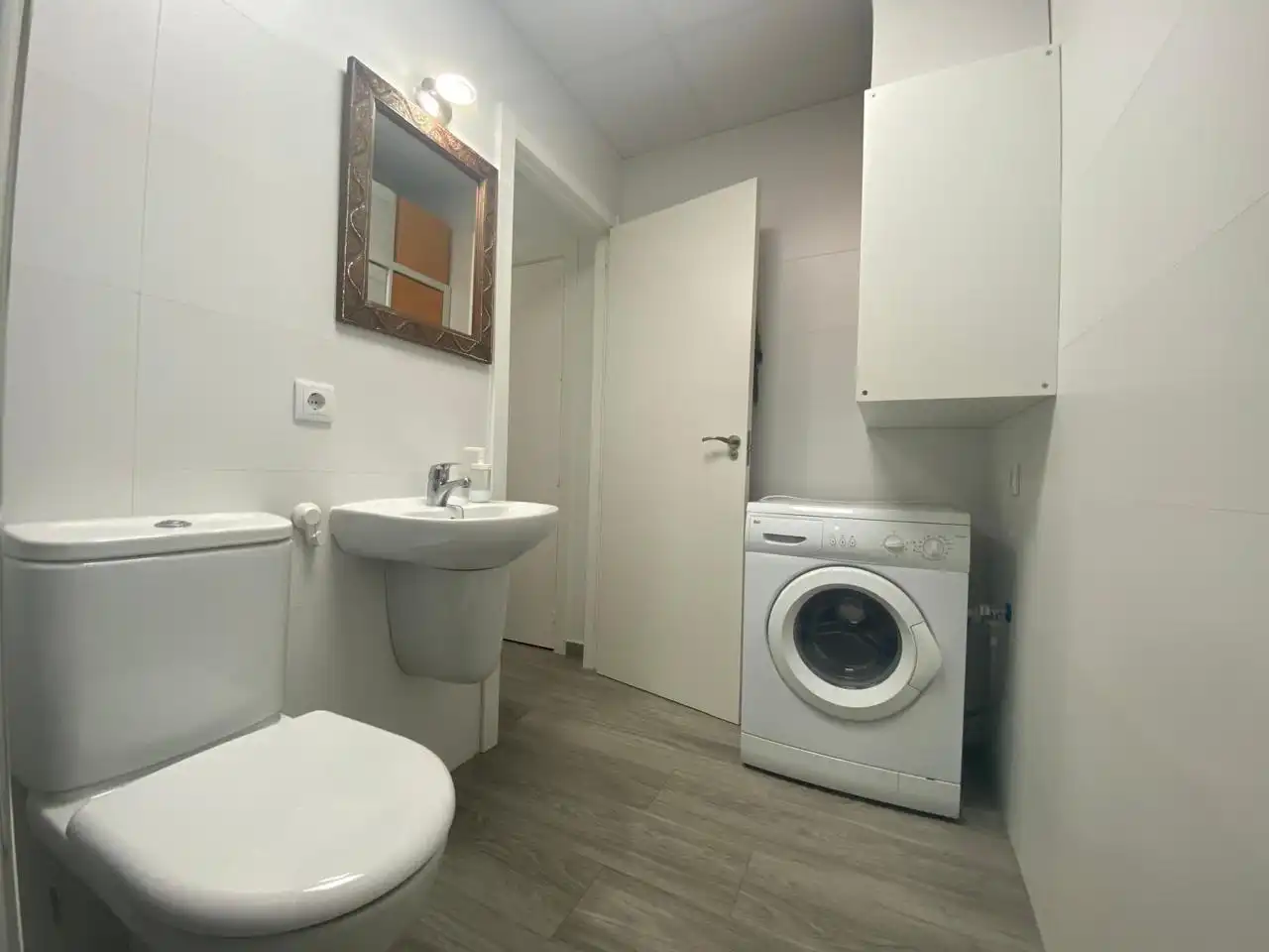 Bathroom of Flat for sale in San Pedro del Pinatar  with Air Conditioner, Terrace and Furnished