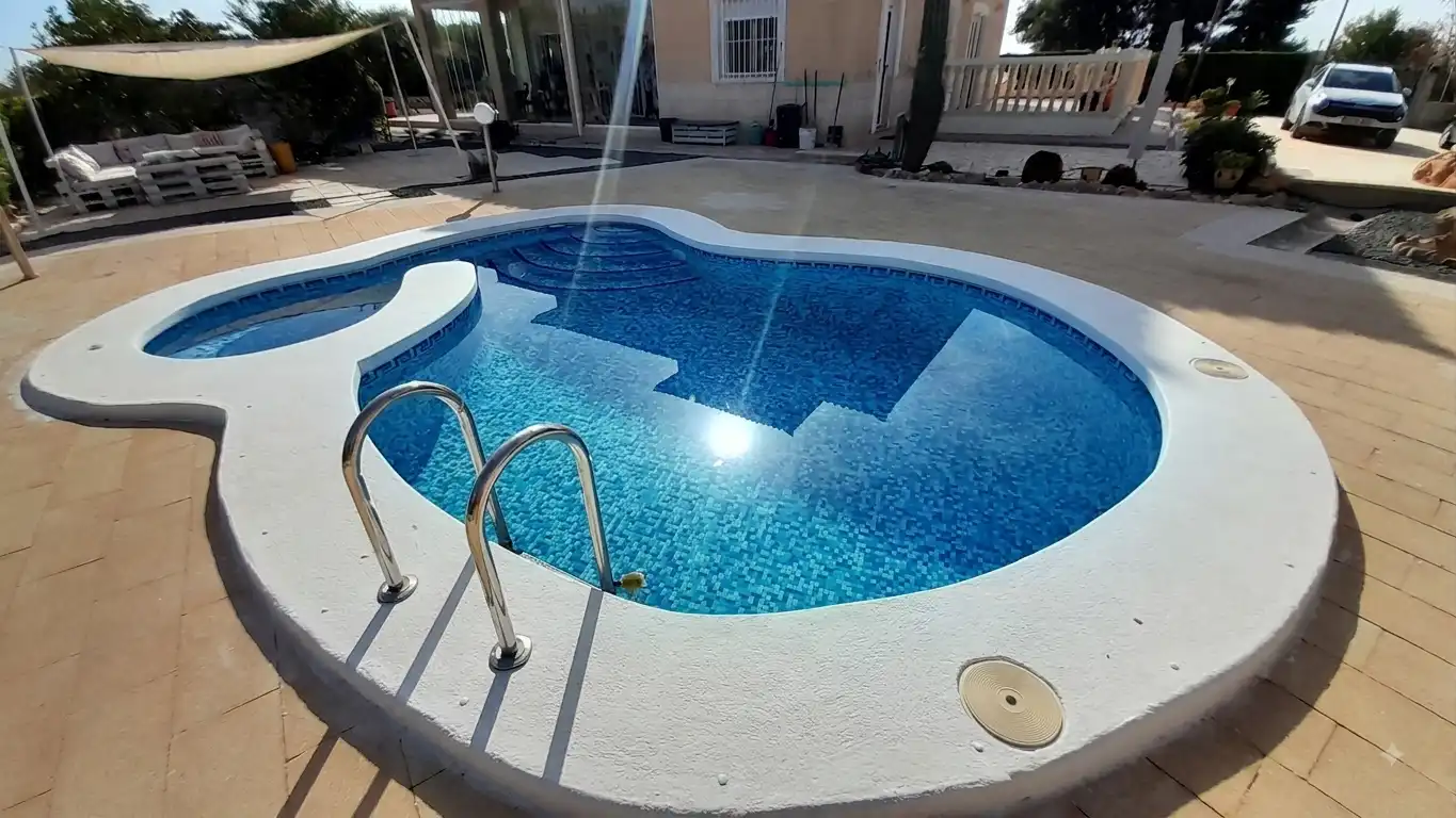 Chalet con piscina en venta en N/A, imagen 2