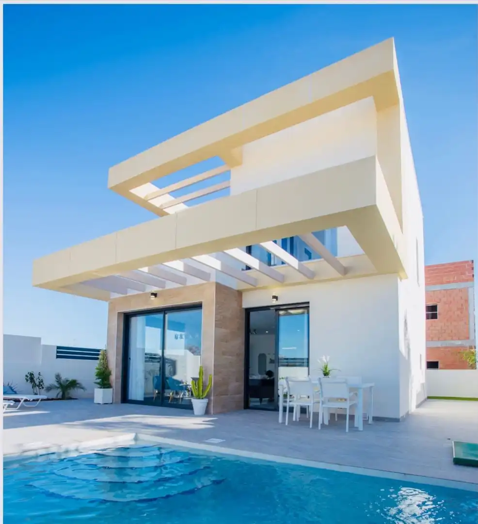 Villa con piscina in vendita a Calle Romero 78