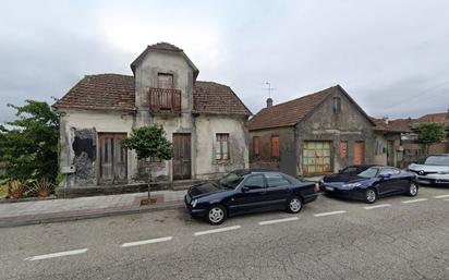 Vista exterior de Casa o xalet en venda en Fornelos de Montes amb Jardí privat i Traster