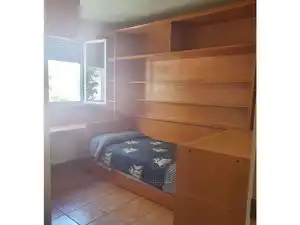 Dormitori de Casa o xalet en venda en Baza amb Calefacció, Jardí privat i Terrassa