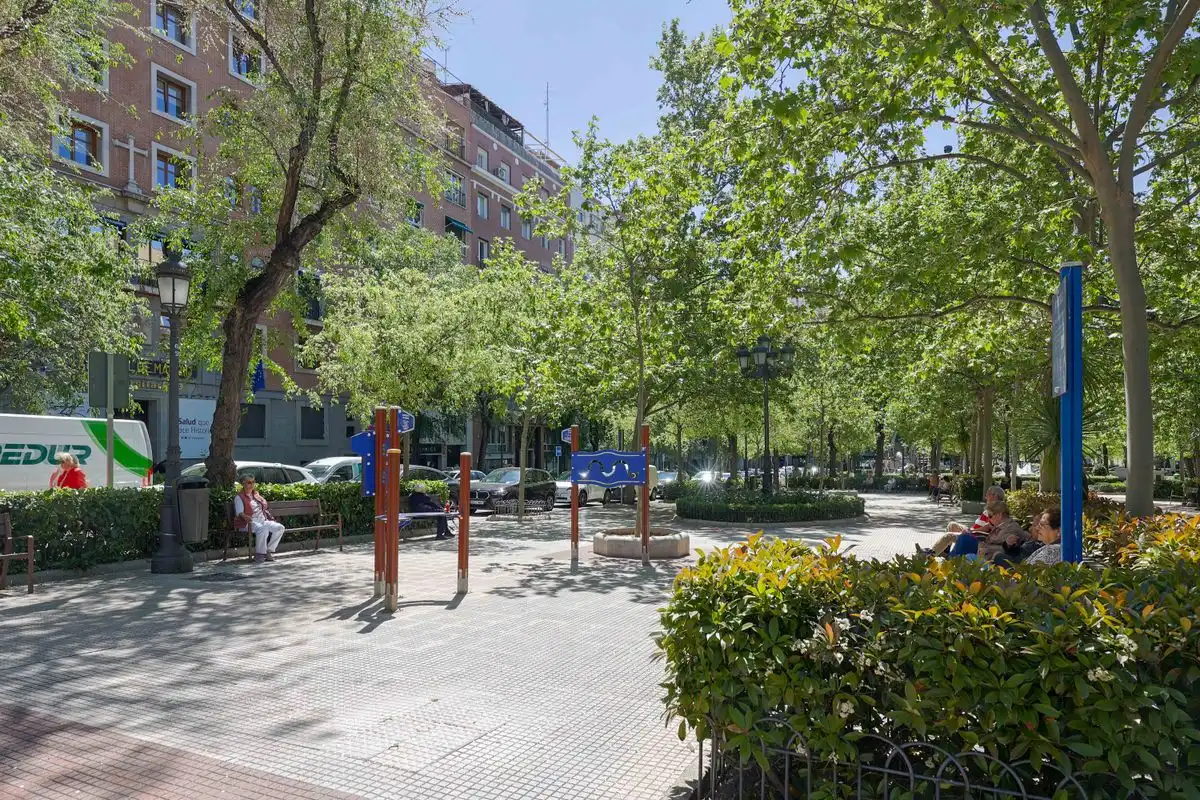 Pis amb ascensor en venda a Pl. del Conde del Valle de Súchil, imagen 32