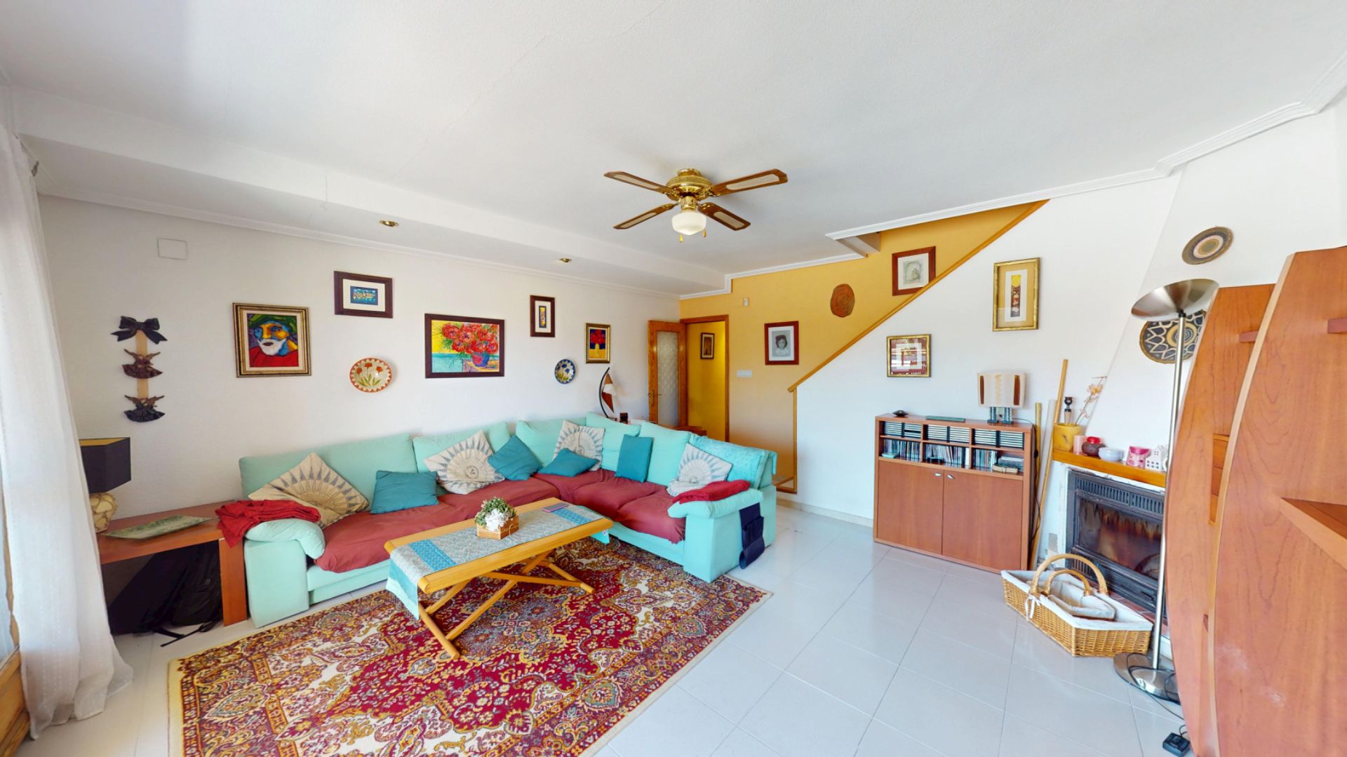 Sala d'estar de Casa adosada en venda en Sant Joan d'Alacant amb Aire condicionat, Jardí privat i Terrassa