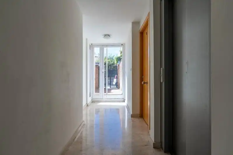 Wohnung zum Verkauf in La Zubia mit Privatgarten und Terrasse