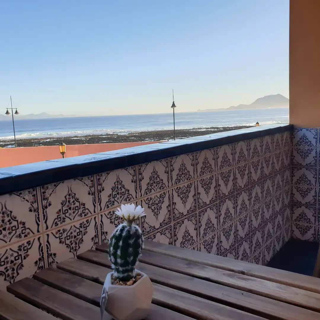 Vista exterior de Casa o xalet en venda en La Oliva amb Terrassa, Balcó i Piscina comunitària
