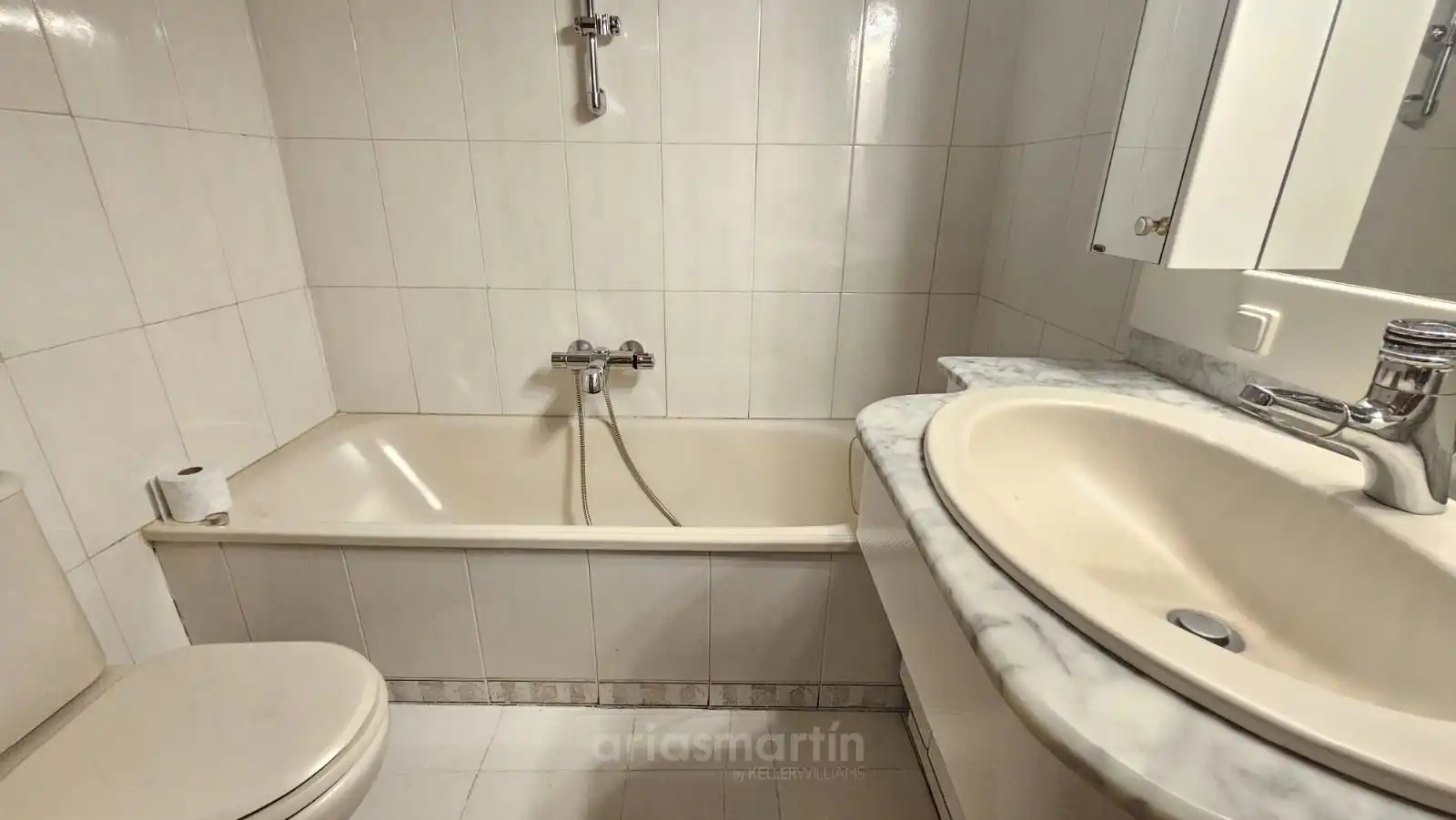 Bany de Pis de lloguer en Salamanca amb Calefacció, Forn i Rentadora