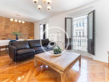 Appartement avec balcon à louer à Calle de Atocha